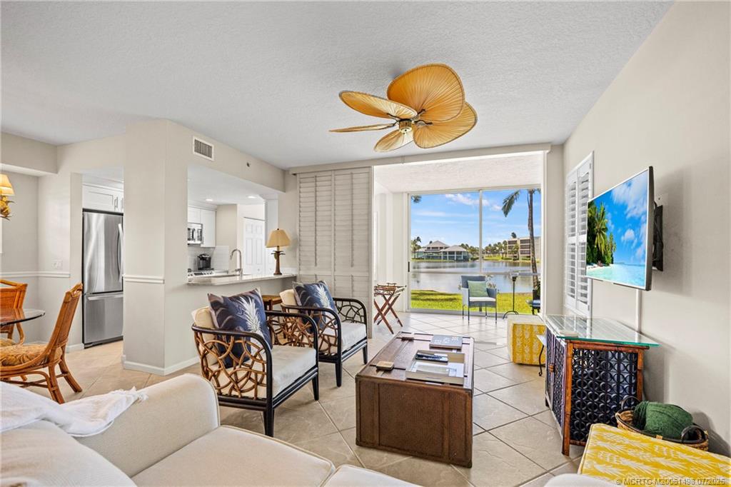 5799 NE Island Cove Way 1101