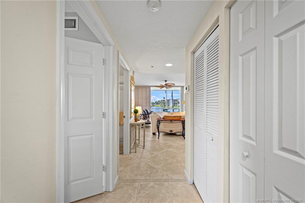 5799 NE Island Cove Way 1101