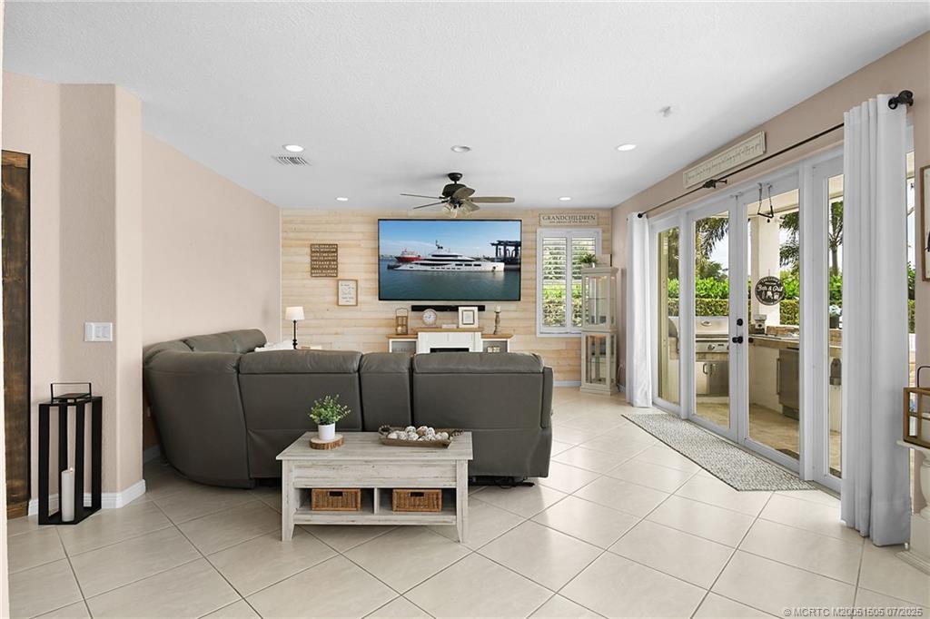 2101 Reston Circle