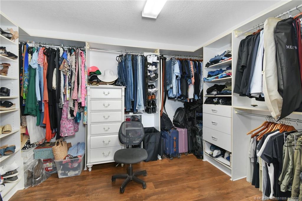 2101 Reston Circle