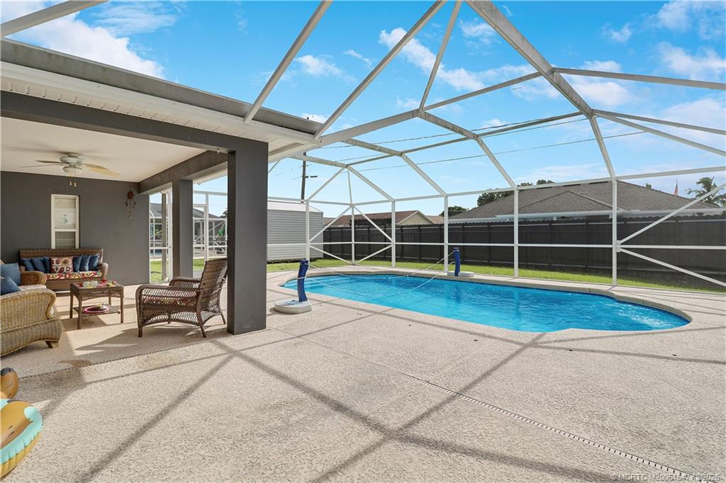 1761 SW Cinema Street