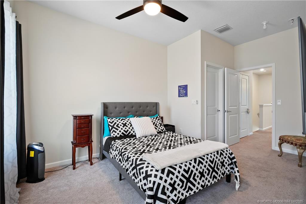 1806 SE Ocean Cove Way