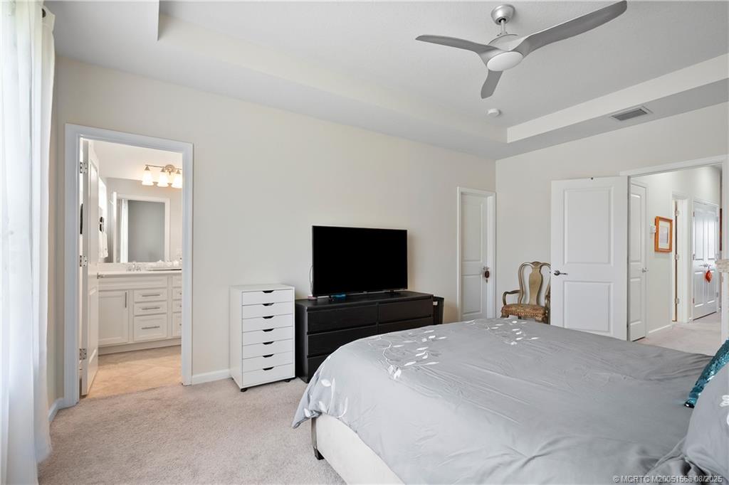 1806 SE Ocean Cove Way