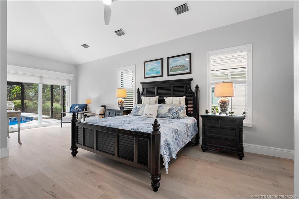 1518 SE Cypress Glen Way