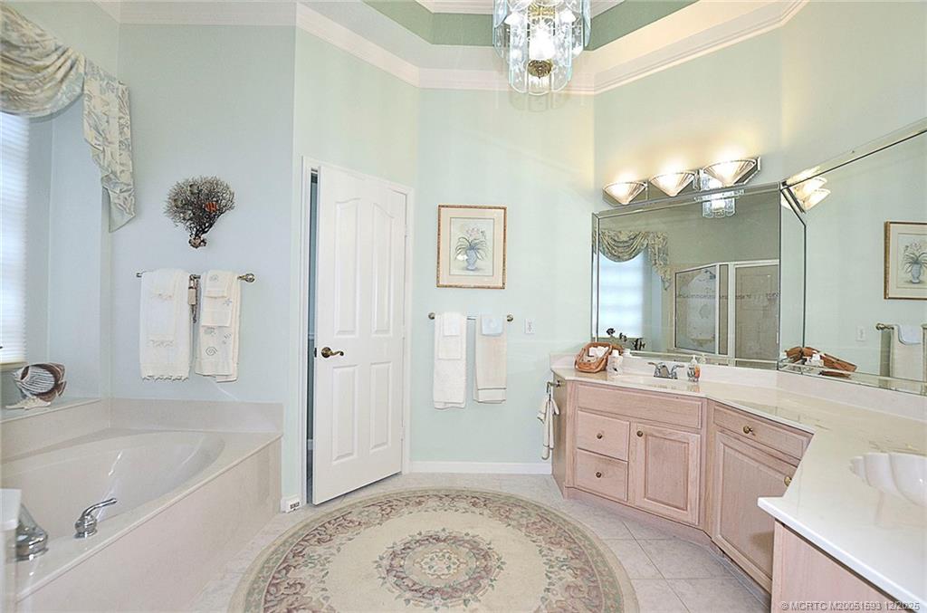 3689 NW Royal Oak Drive