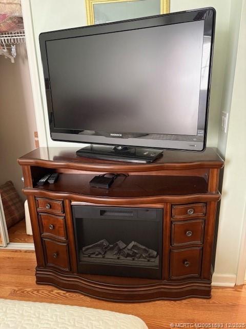 3689 NW Royal Oak Drive