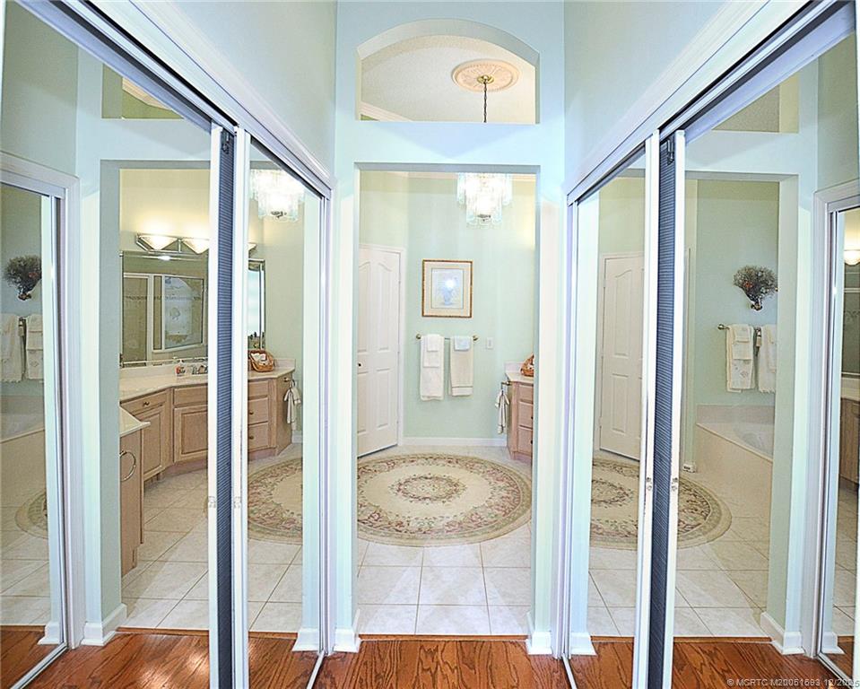 3689 NW Royal Oak Drive