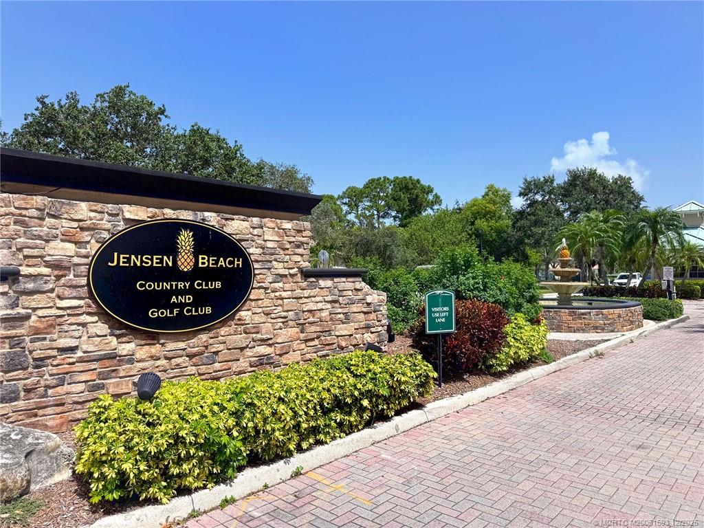 3689 NW Royal Oak Drive