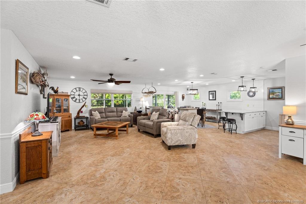 2633 SE Gowin Drive