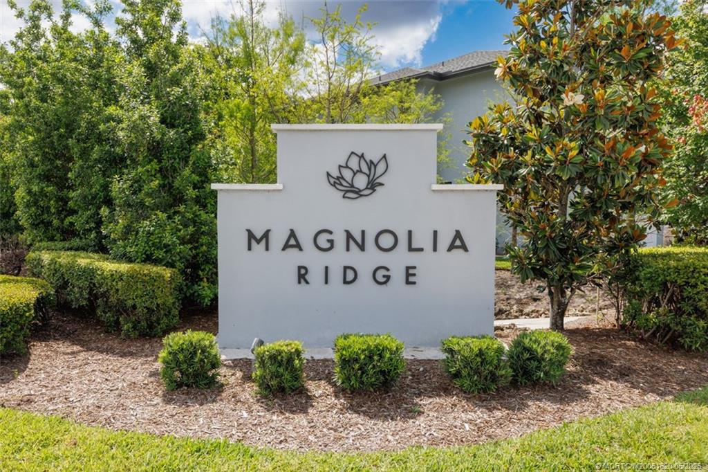 3651 SW Magnolia Ridge Lane