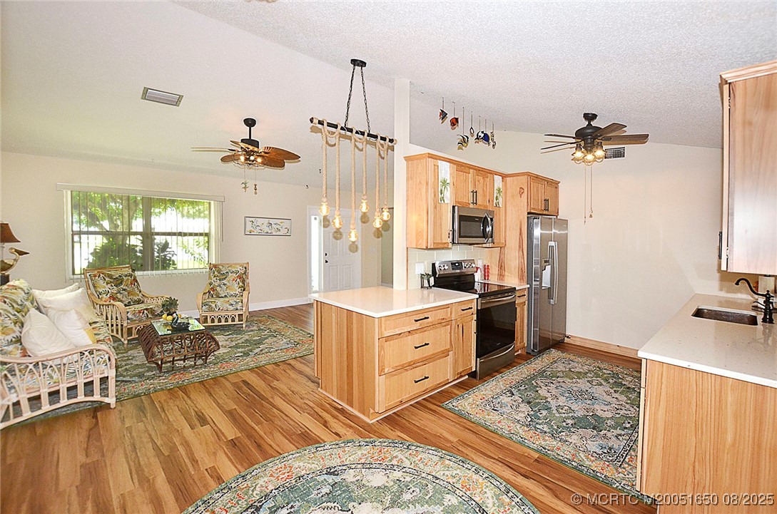 3867 SE Bluebill Place