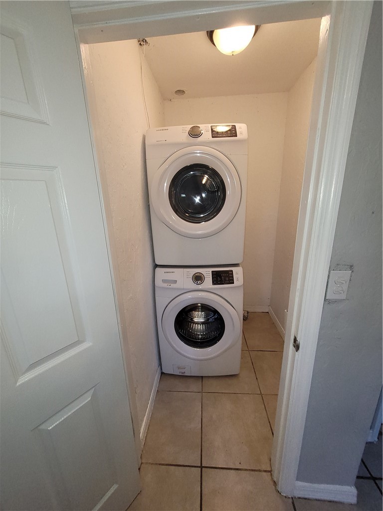 10200 S Ocean Drive 608