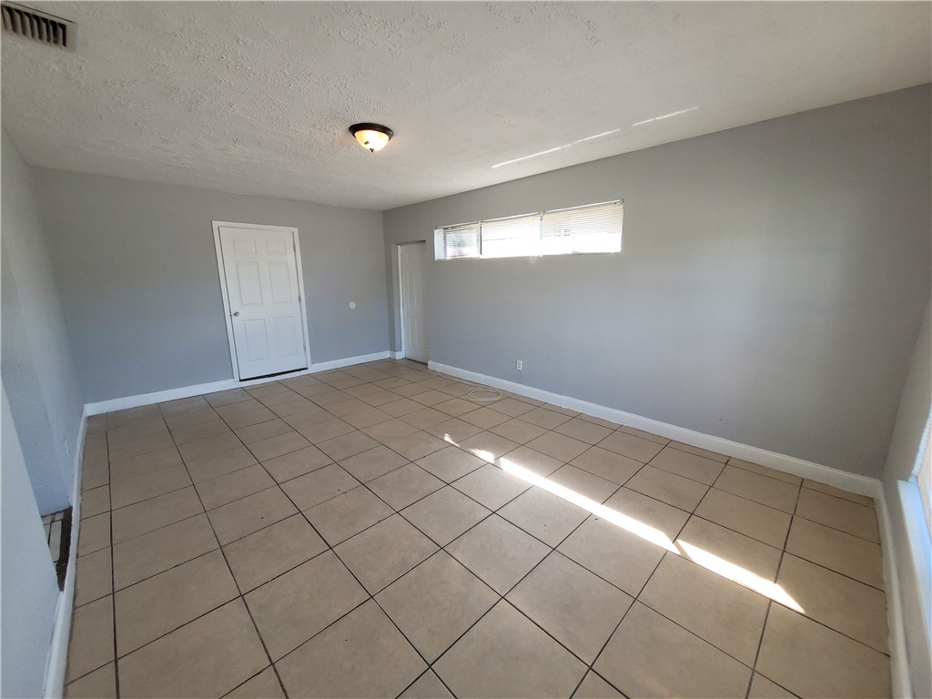 10200 S Ocean Drive 608