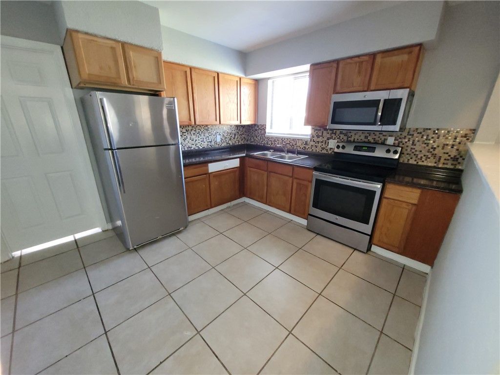 10200 S Ocean Drive 608