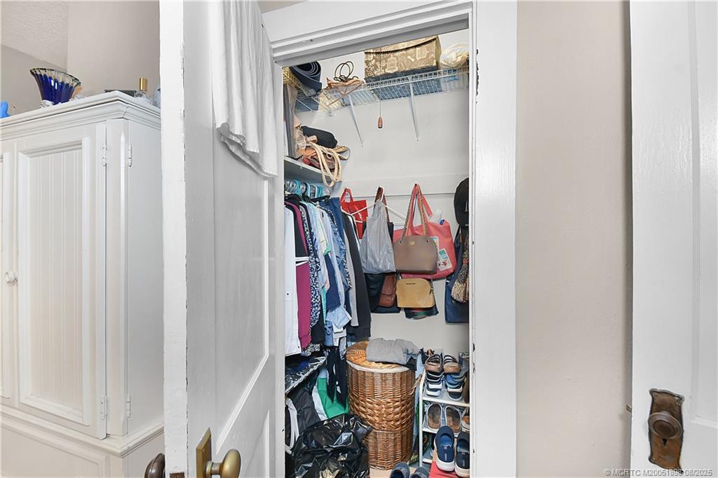 413 SE Hibiscus Avenue