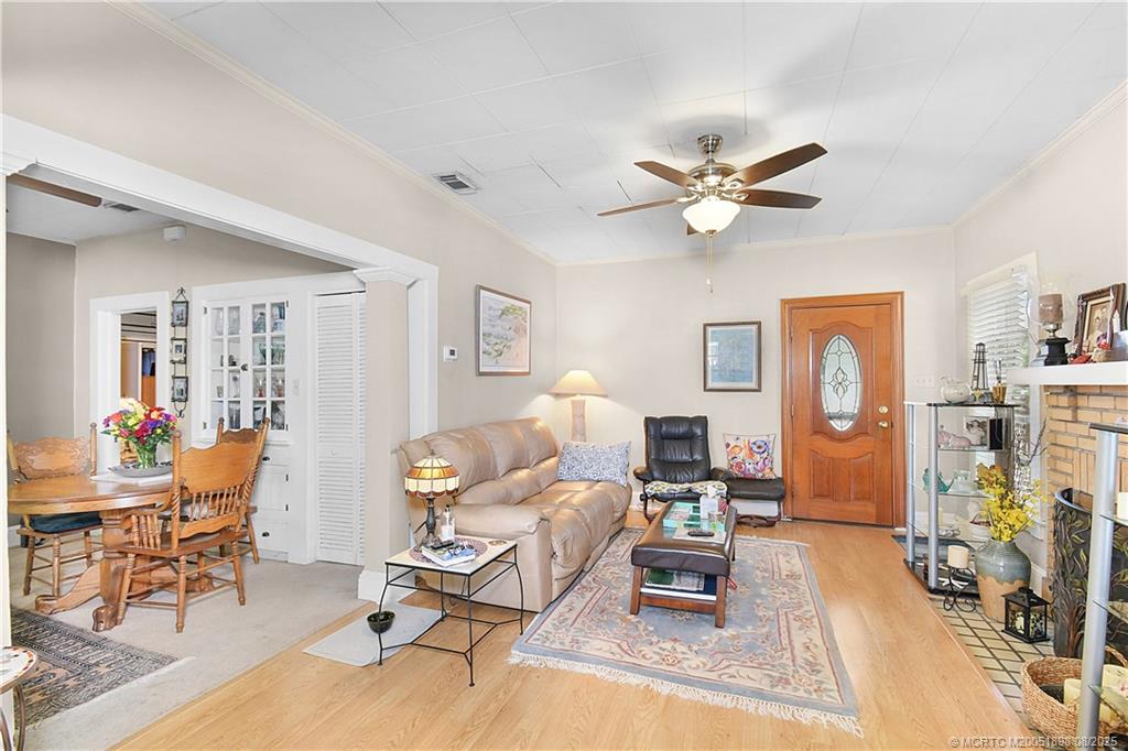 413 SE Hibiscus Avenue