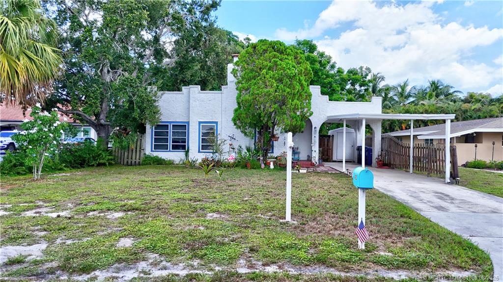 413 SE Hibiscus Avenue