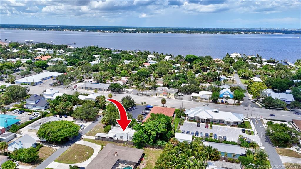 413 SE Hibiscus Avenue