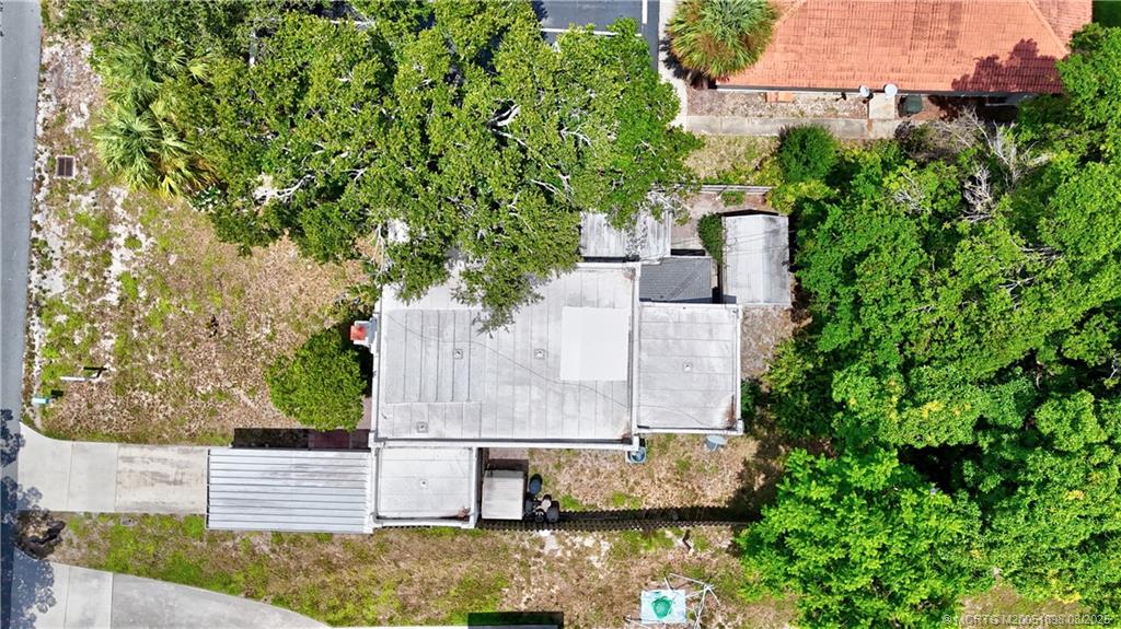 413 SE Hibiscus Avenue