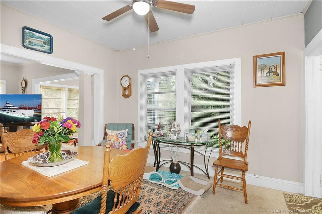 413 SE Hibiscus Avenue