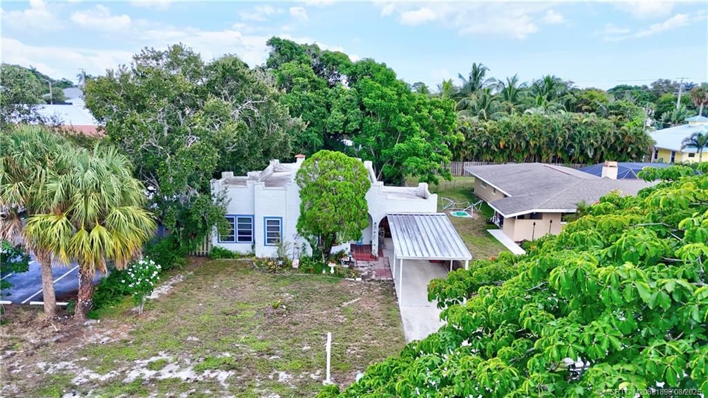 413 SE Hibiscus Avenue