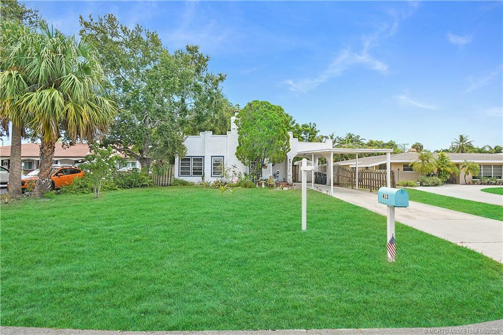 413 SE Hibiscus Avenue