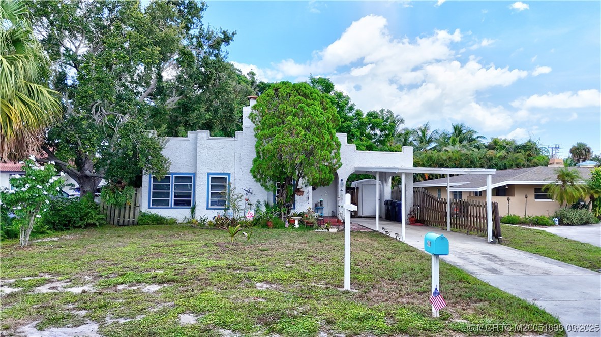 413 SE Hibiscus Avenue