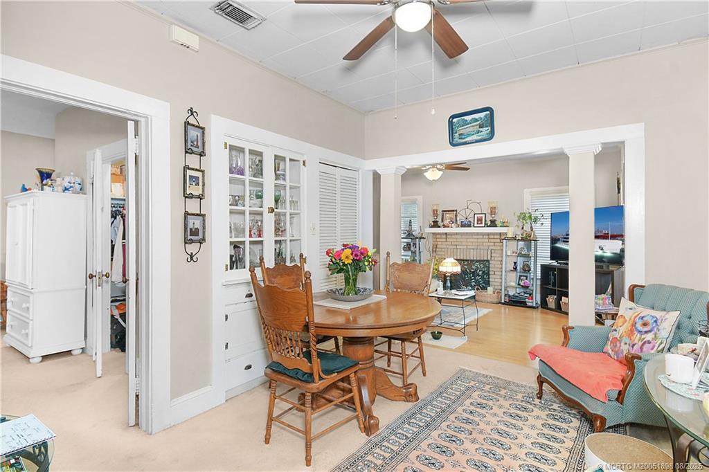 413 SE Hibiscus Avenue