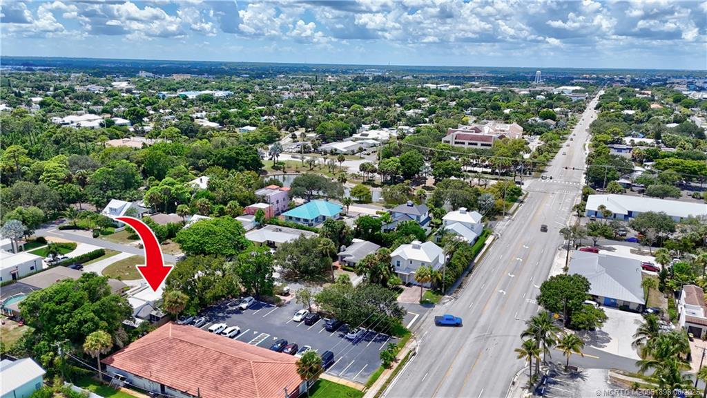 413 SE Hibiscus Avenue