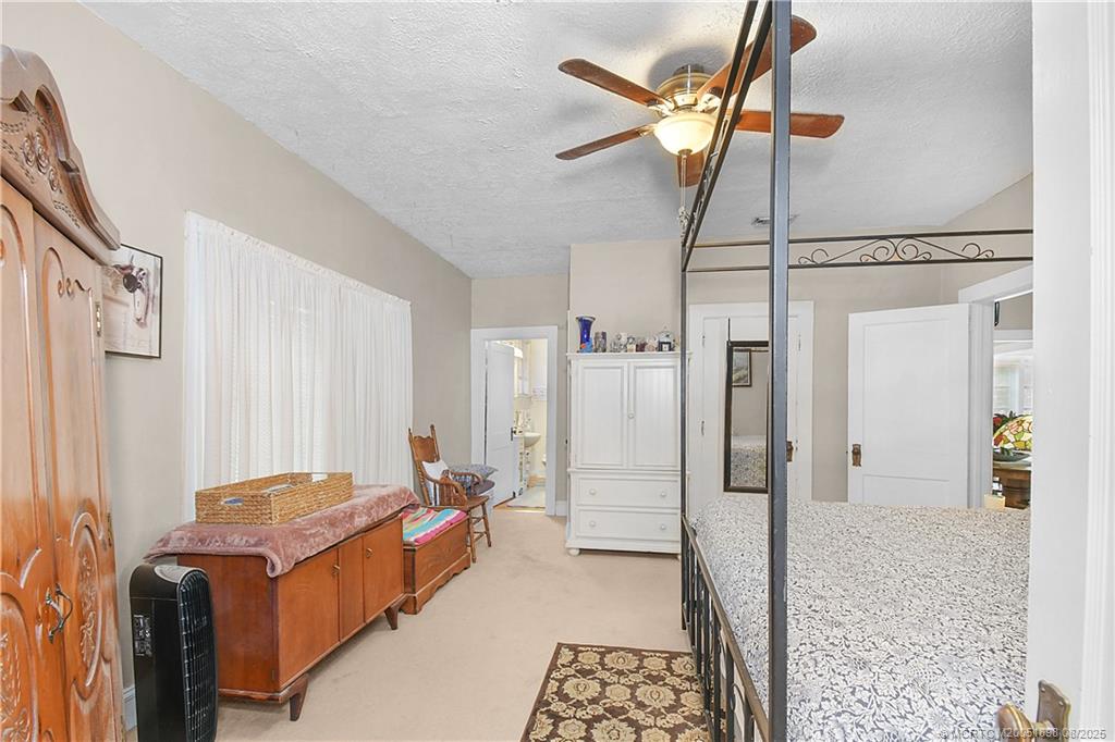 413 SE Hibiscus Avenue