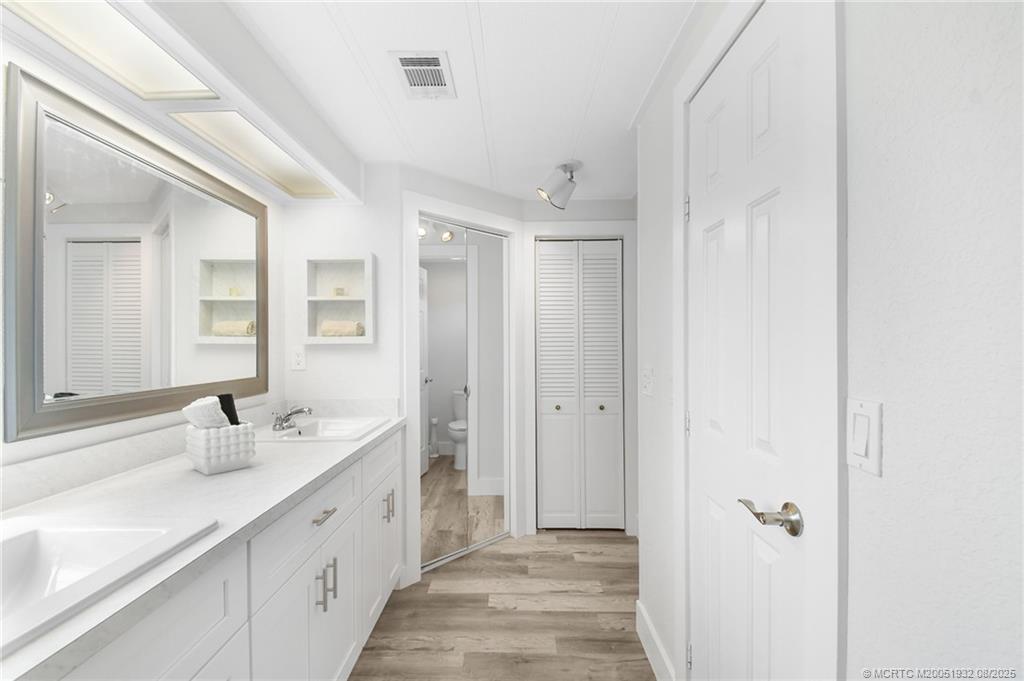 2800 SW Toronado Trail