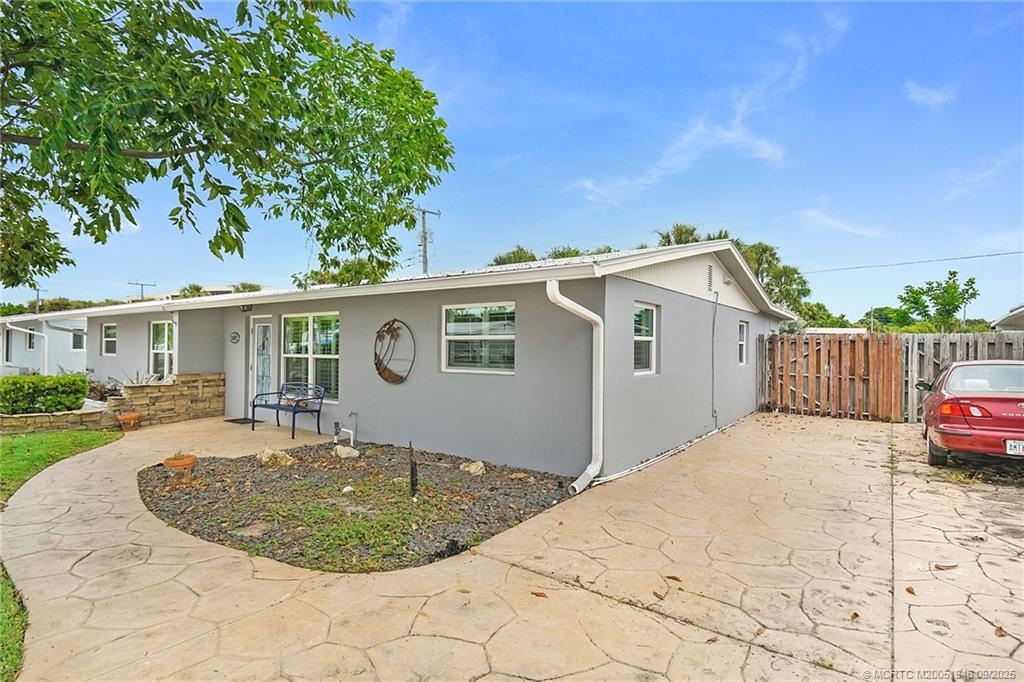 159 SE Sailfish Lane