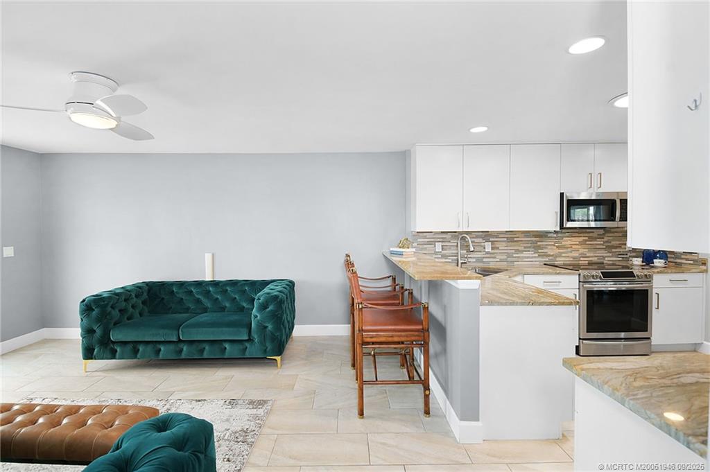 159 SE Sailfish Lane