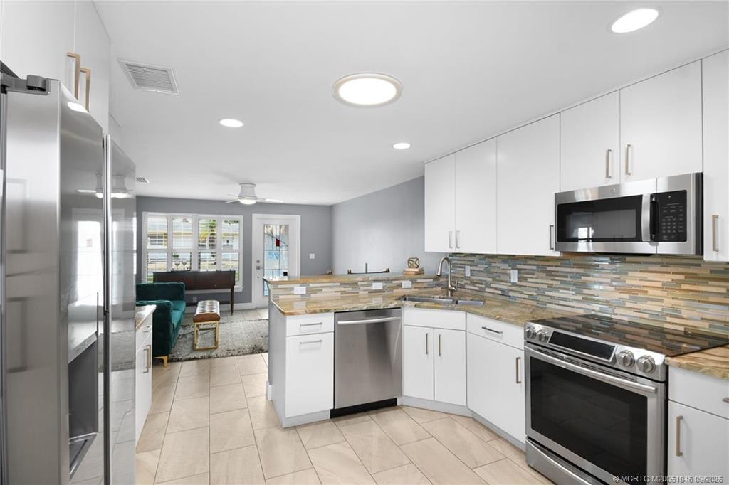 159 SE Sailfish Lane