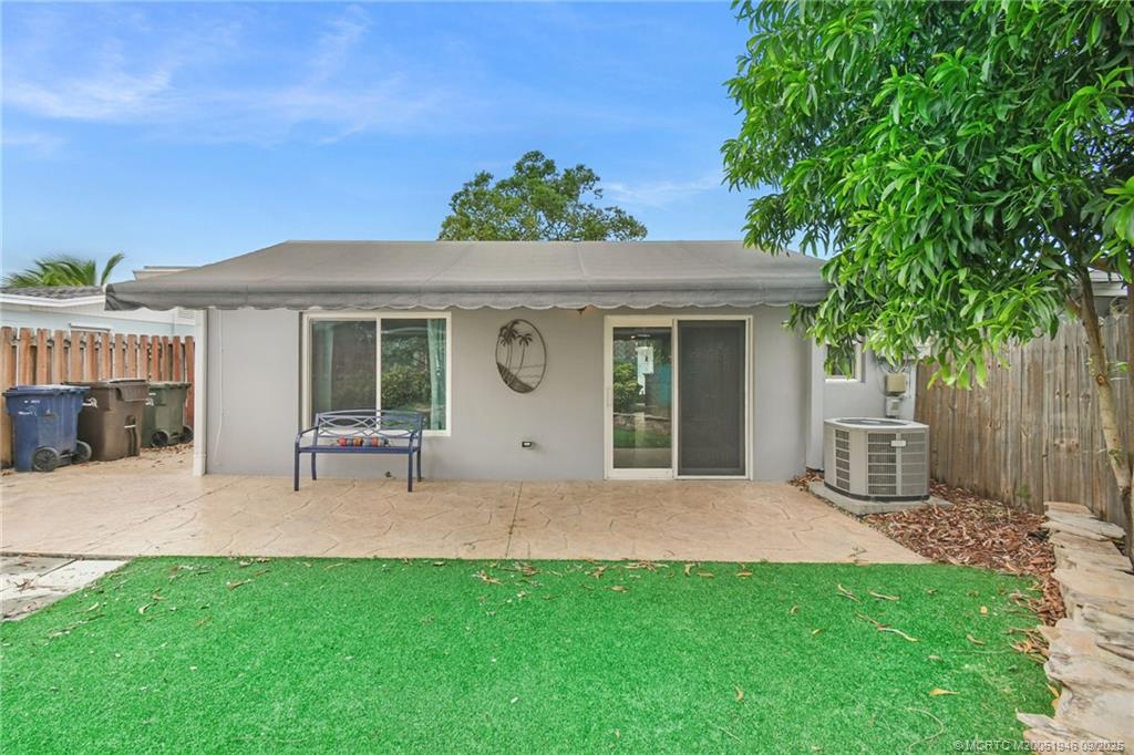 159 SE Sailfish Lane