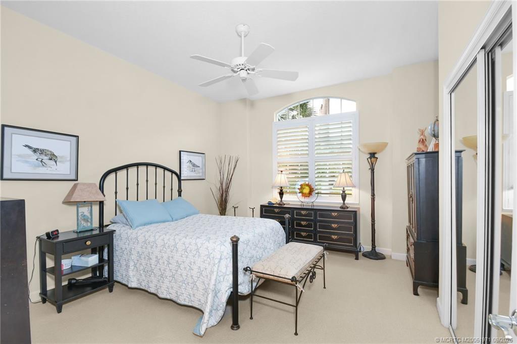 4332 SE Coventry Lane