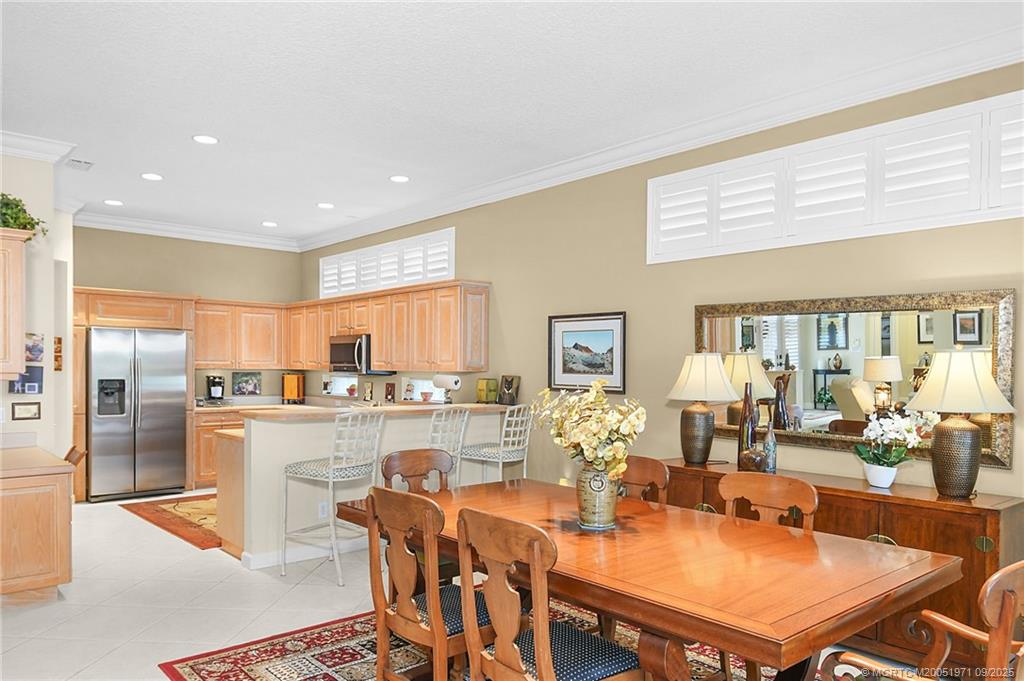 4332 SE Coventry Lane