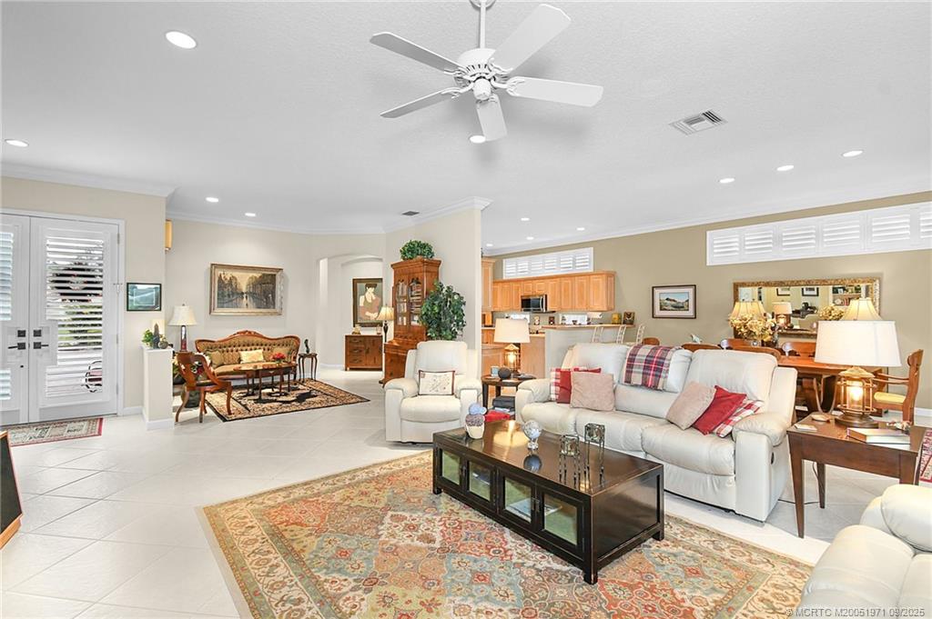 4332 SE Coventry Lane