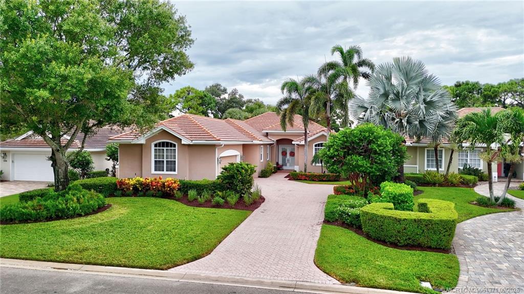 4332 SE Coventry Lane