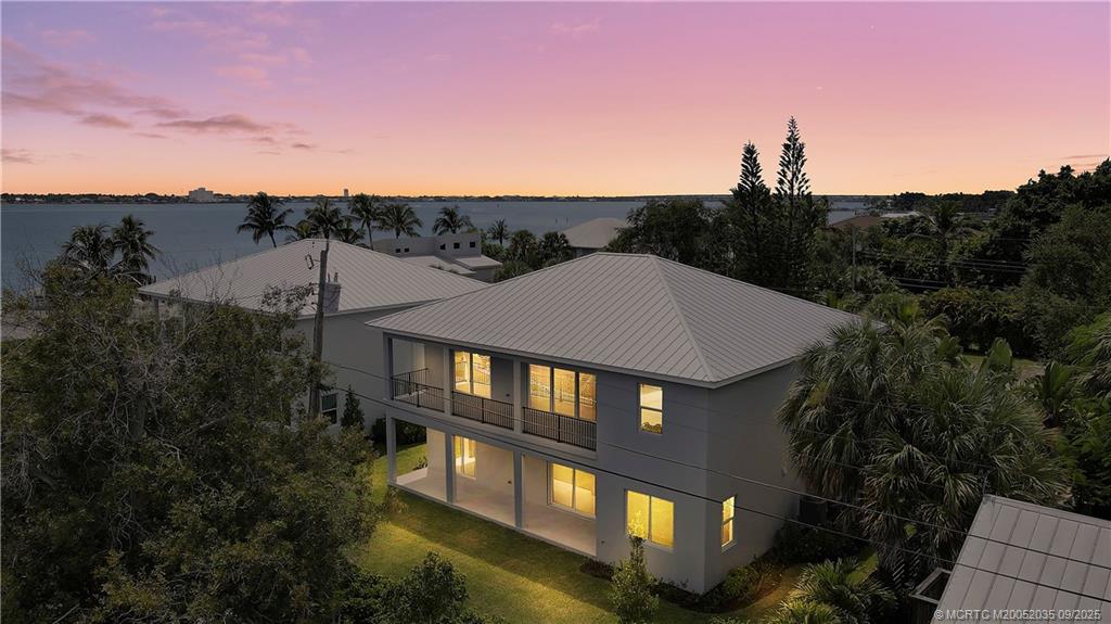 1023 NE Orange Avenue