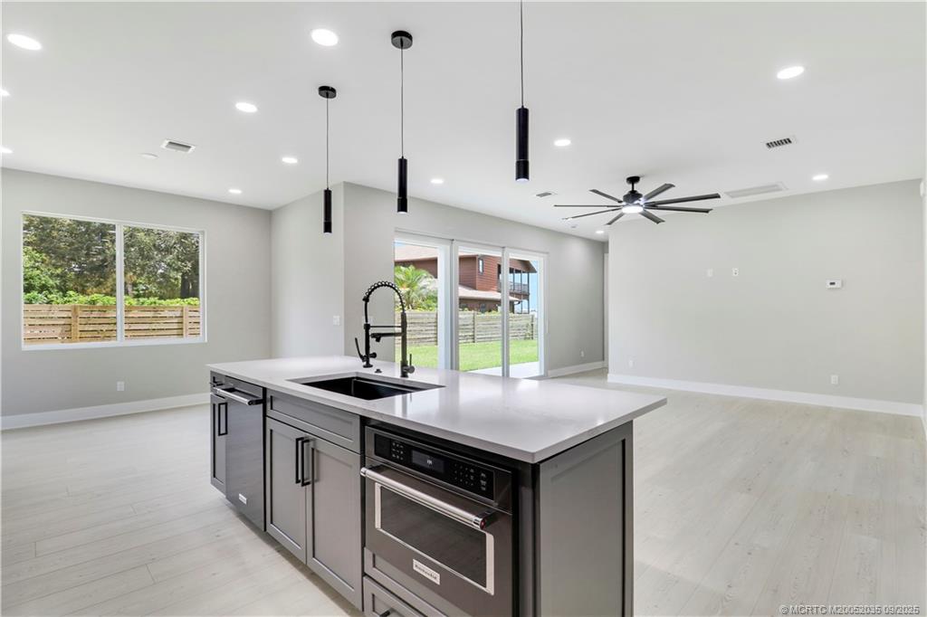 1023 NE Orange Avenue