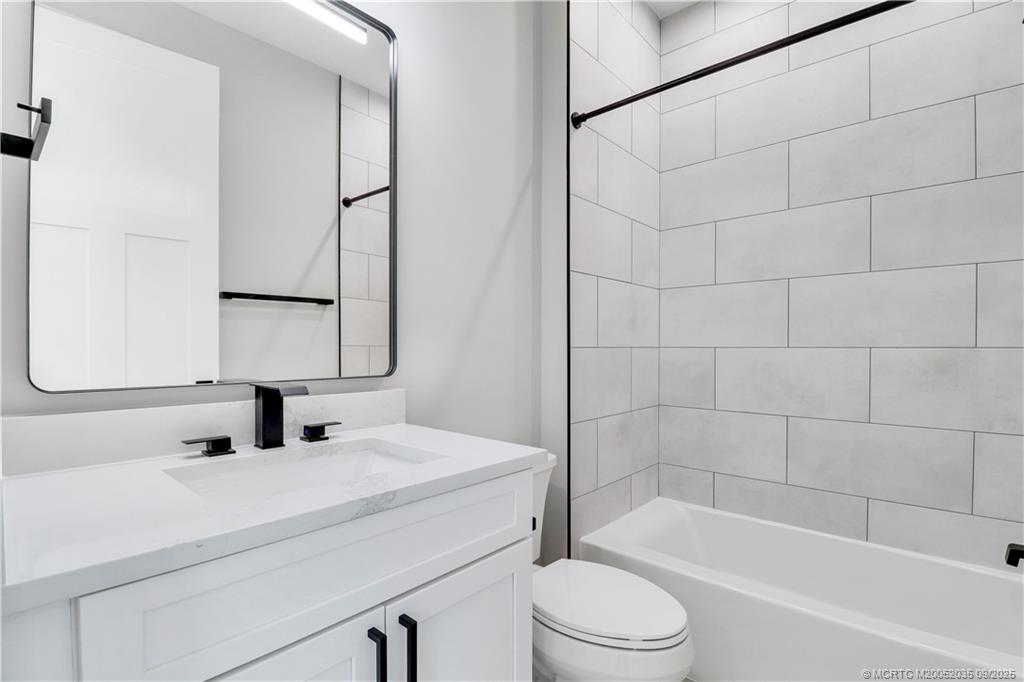 1023 NE Orange Avenue