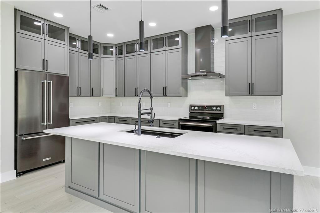 1023 NE Orange Avenue