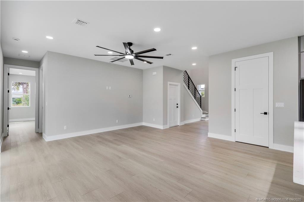 1013 NE Orange Avenue