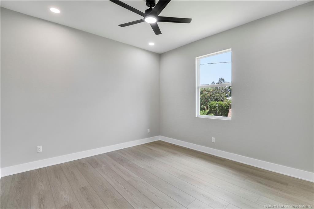 1013 NE Orange Avenue