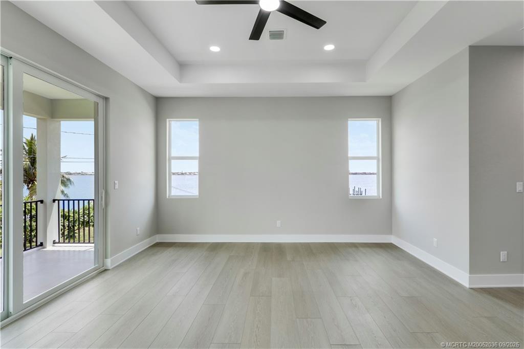 1013 NE Orange Avenue