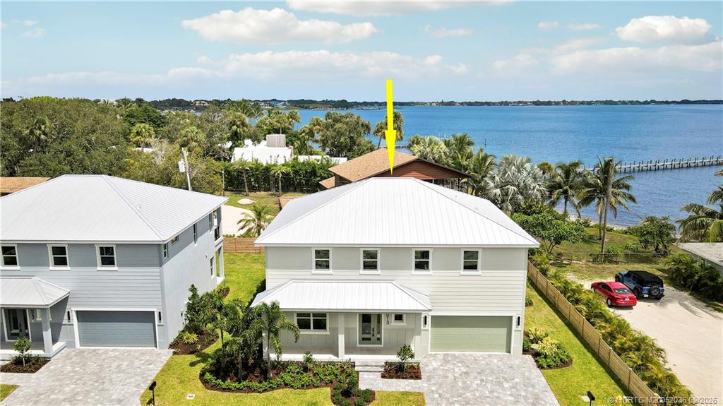 1013 NE Orange Avenue