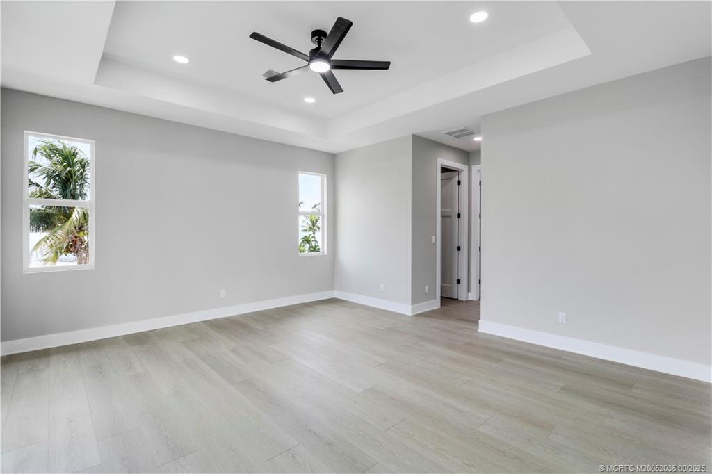 1013 NE Orange Avenue