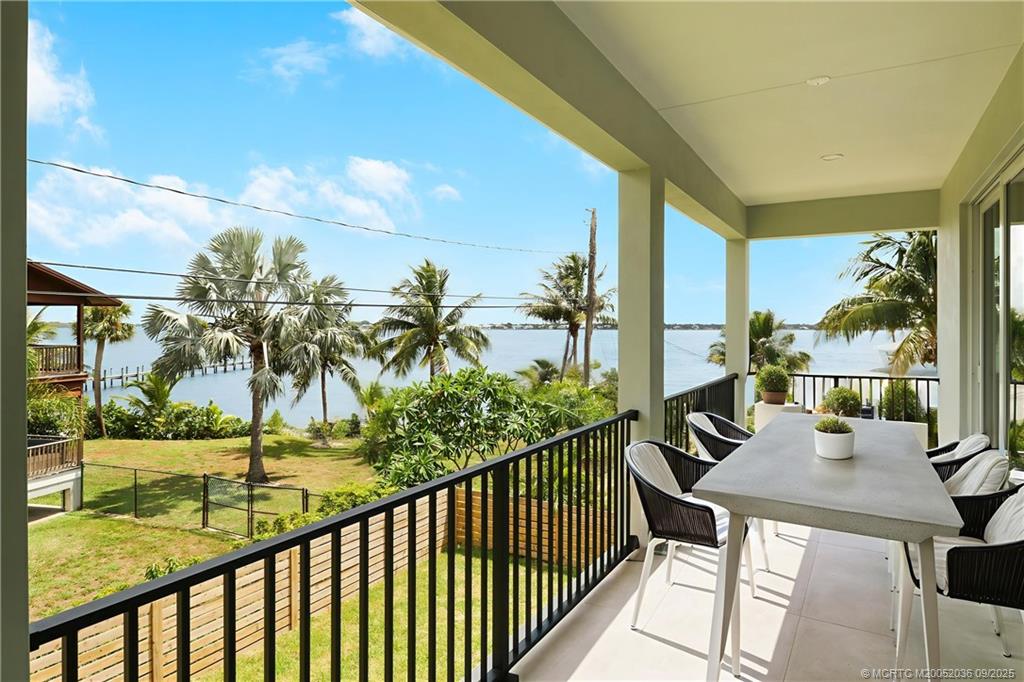 1013 NE Orange Avenue