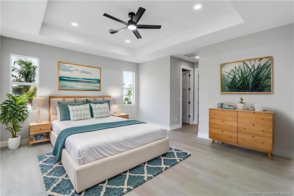 1013 NE Orange Avenue